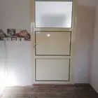 باب المنيوم عادي