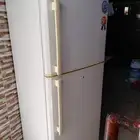 ثلاجه للبيع سامسونج حجم وسط 11قدم كهرباء 220