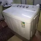 غسالة نظيفة