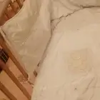 سرير خشب ماليزي مع اغطيته ماليزيه 100 ريال قابل للتفاوض