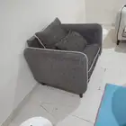 للبيع اثنين مكيف وكنب مع طاوله وربع خدمه و2 ستاير
