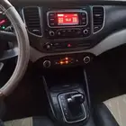 كيا كارينز موديل 2014