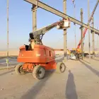 للايجار جميع مقاسات المان لفت والسيزر لفت كهرباء وديزل