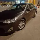 تويوتا كامري 2014 نظيف جدا تشيياكات وكالة