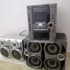 مسجل وسماعات