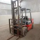 رافعه موديل 2017 ديزل 3 طن ونص