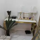 للبيع طاوله ستيل ذهبيه رخام استقبال