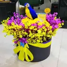 للبيع بوكيه ورد صناعي اصفر وبنفسجي