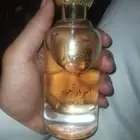 عطر أسرار العود الاصلي استخدام اربع رشات