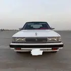 للبيع تيوتا كرسيدا 19890نظيفه
