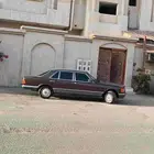 مرسيدس بنز 1981