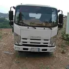 قلاب ايسوزو 3 طن للبيع موديل 2015