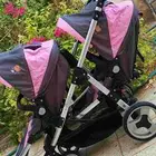 عربية اطفال توائم