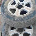 كفرات سكويا مع الجنط اربع حبات حقت الوكاله فيها نص العمر