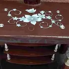 طاولة شاشة