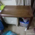 طاوله بحاله ممتازه متينه ونظيفه