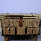 صندوق خشبي صغير