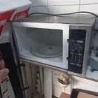 ميكرويف سامسونج مستعمل بحاله ممتازه للبيعه للبيع