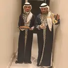 قهوجي وصبابين رجال ونساء