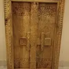 تحفة باب خشبي