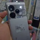 جديد realme gt6 256  رام 12للبدل او للبيع