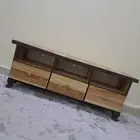 طاولة مكتب