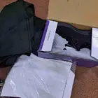 مروحه وحذاء مدرسي