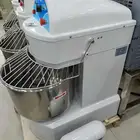 عجان كهربائي 60 لتر