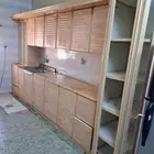 دولاب مطبخ نضيف وسليم