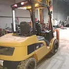 للايجار او البيع رافعة شوكية نوع كتر بلر