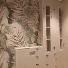 مبلط بلاط السيراميك