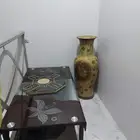 تحفه نادره وطاوله قزاز ممتازه وفي حال ممتاز للبيع ووتحمل