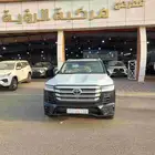 تويوتا لاندكروزر VXS اسود 2022 ممشي 83الف