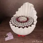 تمر محشي و شوكولاتة وكوكيز وكيك