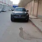 2009. انفنتي FX50S