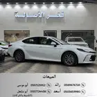 تويوتا كامري 2025 E هايبرد اصفار