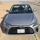 للبيع يارس 2023 شبه جديدة ممشى 17300 فقط