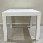 طاولة جانبية LACK من ايكيا باللون الأبيض- Table