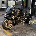للبيع 2025 BMW S1000RR جديد اصفار