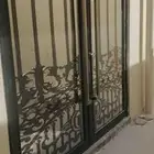 حداد ابوب شبكيك حديد ديكور زيجاج سكريت ابوب