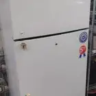 ثلاجة للبيع نظيفه