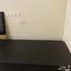 سرير لون اسود بحاله ممتازه جديد