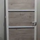 باب من الألومنيوم