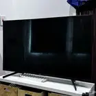 شاشة   تلفزيون ذكيه مقاس 55 ( مكسوره الشاشه )