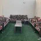 كراسي وجلسات جديده وطاولات واشرعتها جديده العدد موضح