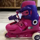 2 طقم احذية تزلج عدد مقاس 30 - 32