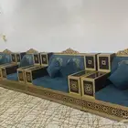 للبيع كنب فخم جديد ونظيف مع الطاولات كاملة