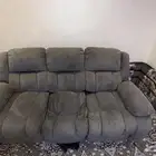 كنبة ليزي بوي ثلاث اشخاص مستعمله