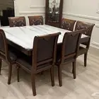 طاولة طعام فخمة
