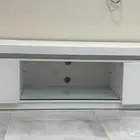 طاولة تلفزيون بيضاء درجين كبيره